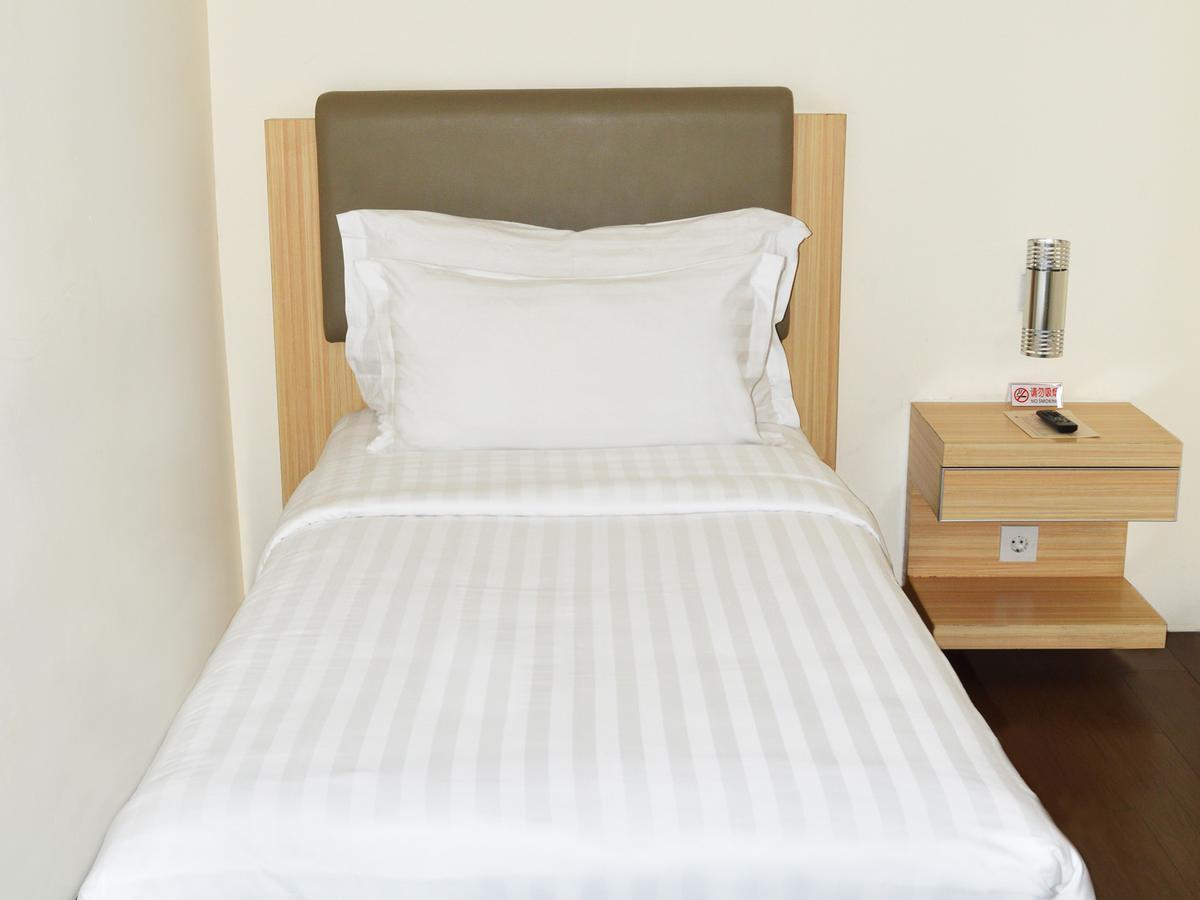 D'primahotel Wtc Mangga Dua Jakarta